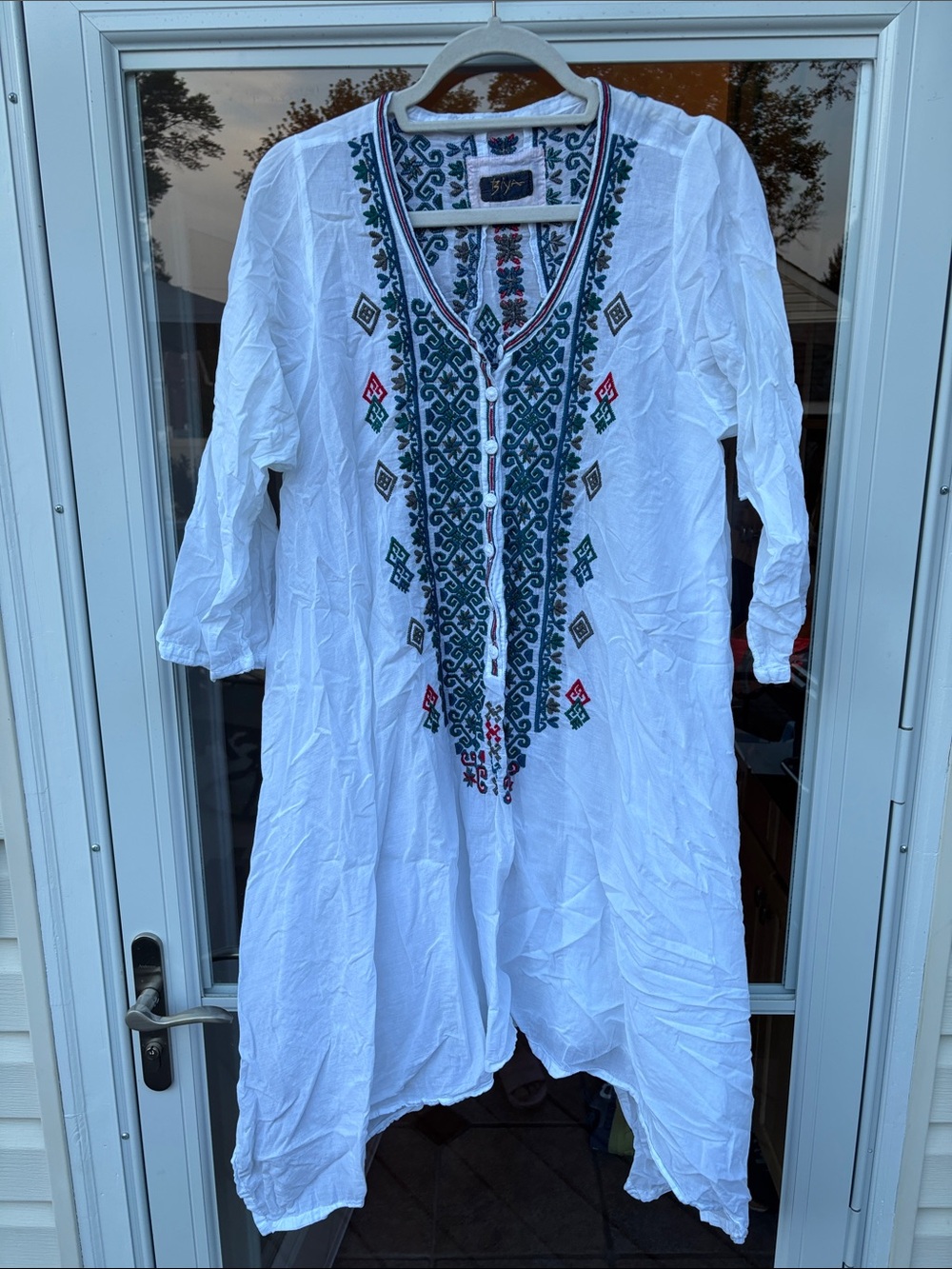 BIYA/Johnny Was White Blue Embroidered Cotton Dress-XL